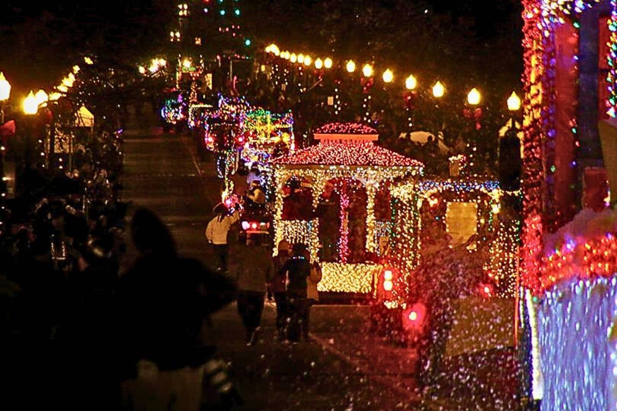 Howell Fantasy of Lights Parade Christmas Parades