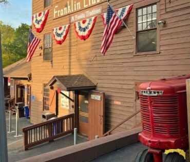 Franklin Cider Mill, Bloomfield Hills, MI