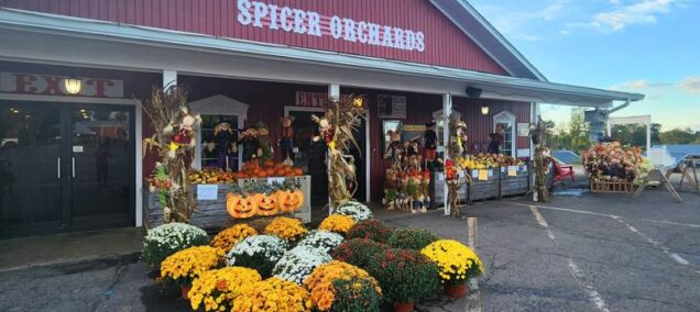Spicer Orchard and Cider Mill in Fenton, MI