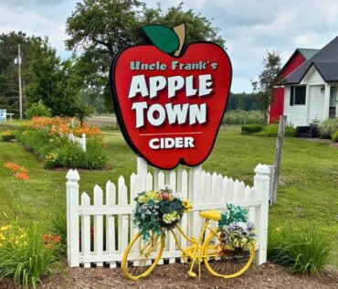 Uncle Frank's Apple Town Cider Mill in Brutus, MI