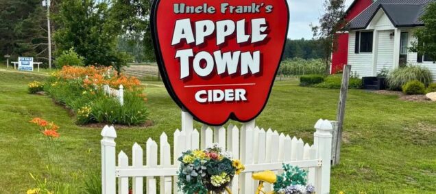 Uncle Frank's Apple Town Cider Mill in Brutus, MI
