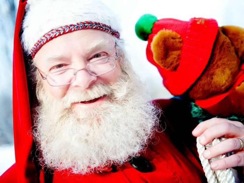 Eastwood Towne Center Strolling Santa Facebook