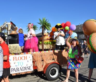 cheeseburger in caseville caseville chamber of commerce
