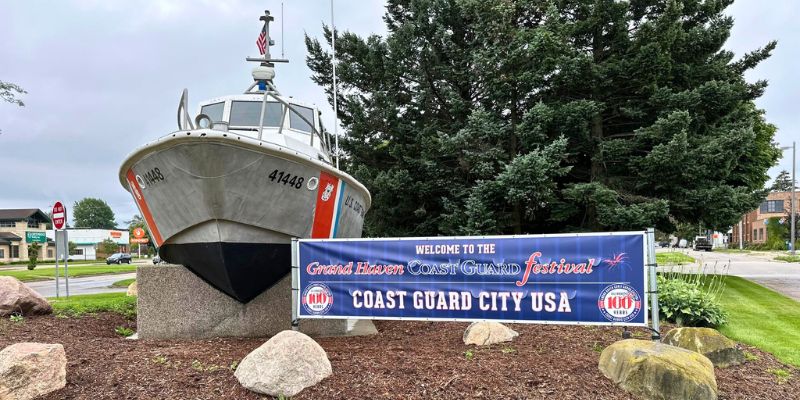 Grand Haven Coast Guard Festival