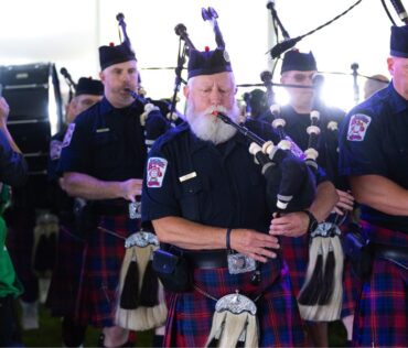 bagpipe players mi irish festival