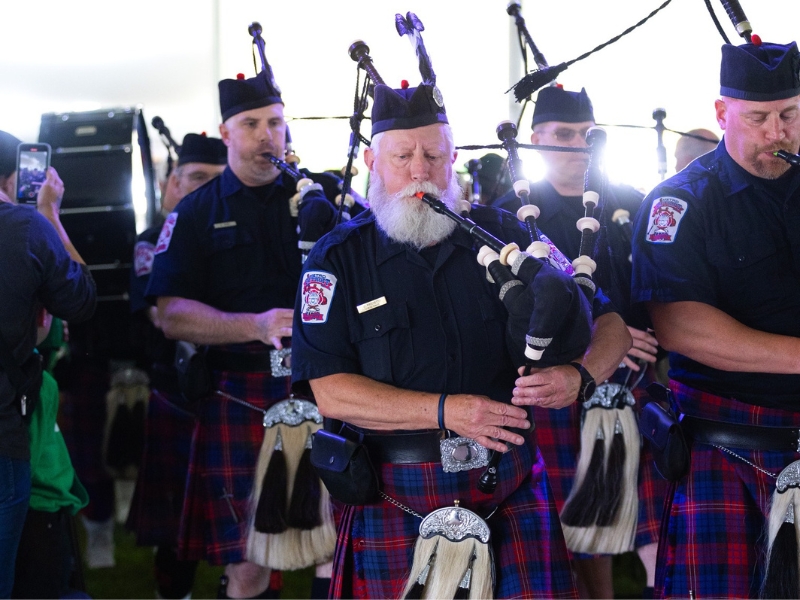 bagpipe players mi irish festival
