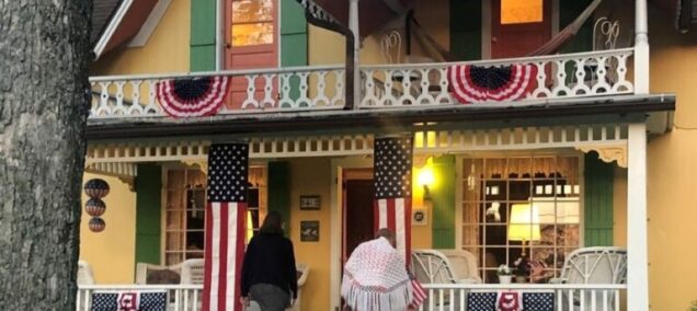 Bayview-Association-Petoskey-Michigan-768x1024