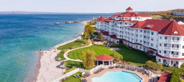 Inn-at-Bay-Harbor-Autograph-Collection-Hotels-in-Petoskey-MI.jpg