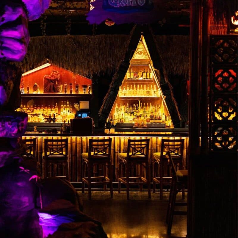 Max's South Seas Hideaway Rhue Clement Happy Hour Facebook