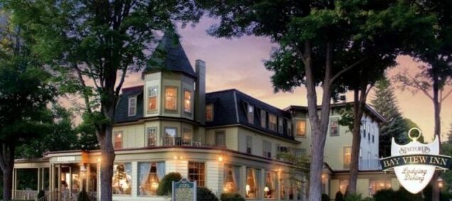 Staffords-Bay-View-Inn-Petoskey-MI-hotel