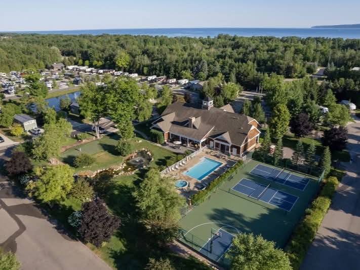 Sun Outdoors Petoskey Bay Harbor RV Resort