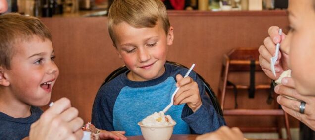 Traverse-city-restaurant-milk-and-honey-kids-eating-ice-cream