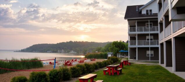 Cherry Tree Inn and Suites in Traverse City