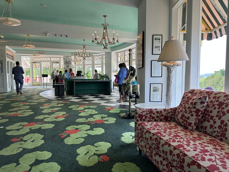 Entrance-Grand-Hotel-Grand-Hotel-Mackinac-Island