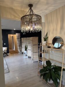 Wanderlux-Salon-and-Spa light