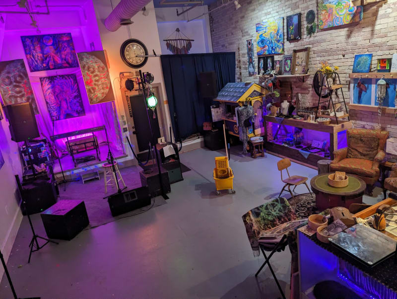 DreamPirate Gallery - 136 Division Ave S