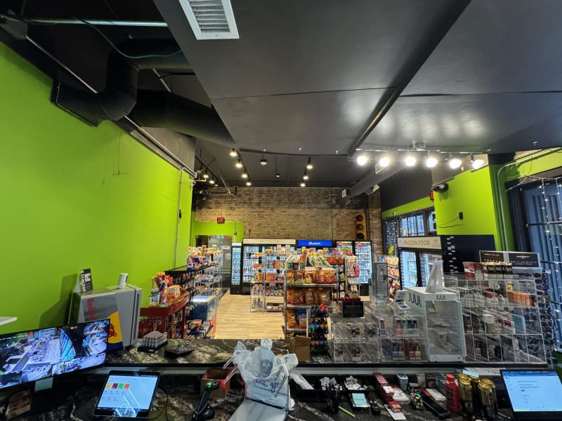 Fratellix27s Kitchen and Bar - 161 Ottawa Ave NW