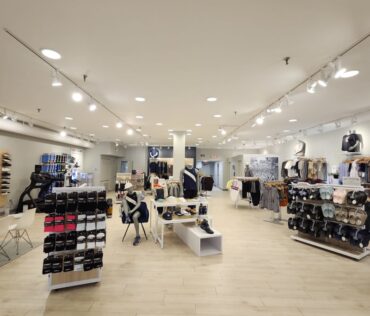 Gazelle Sports - 52 Monroe Center St NW