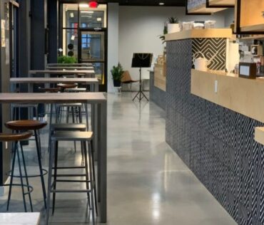 Kaffeine Place - Restaurant & Bar