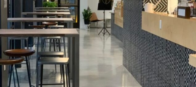 Kaffeine Place - Restaurant & Bar