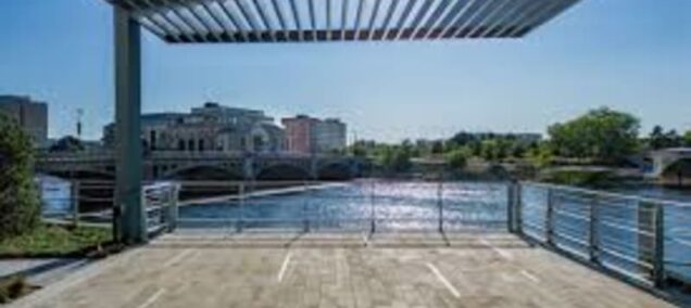 Lyon Square - 296 Lyon St NW