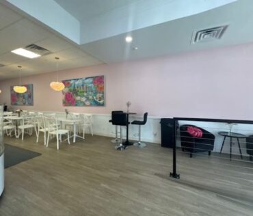 Sugar Bar - 132 Monroe Center