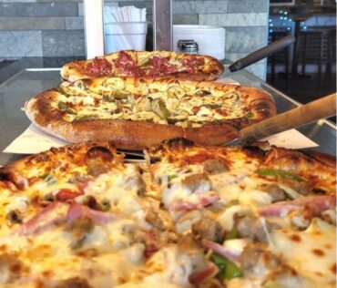 Tawas Bay Pizza Co in Tawas City, MI