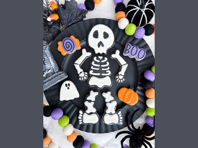 Spruced Studio Spooky Cookie Class webpage