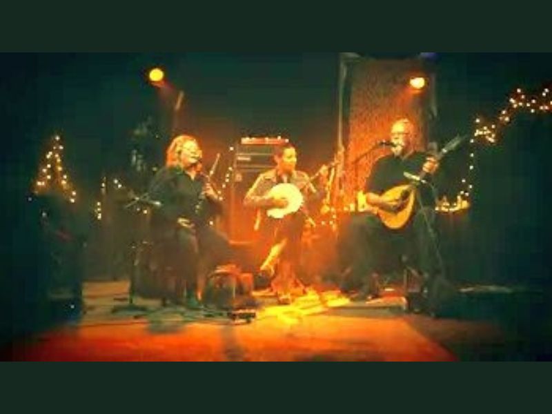 Grand River Folk Arts Society Tribute to Joni Mitchell website