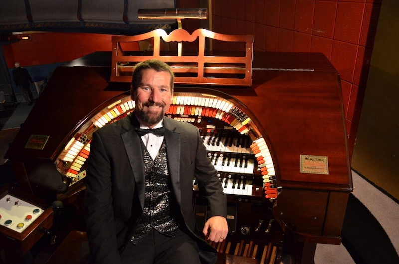 Holiday Classics Organ Concert GR public museum