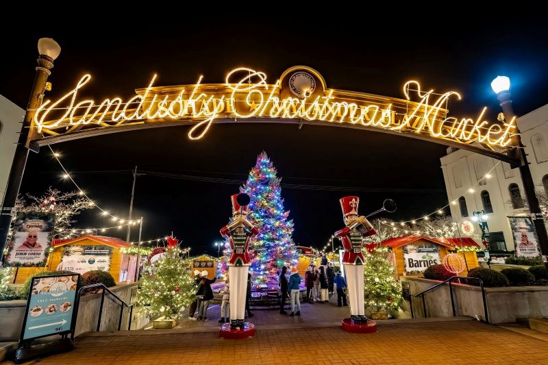 sandusky christmas market - FB