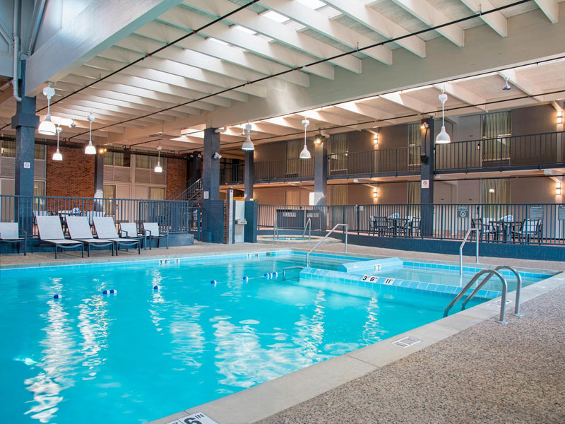 Hotel with Pool, Sonesta