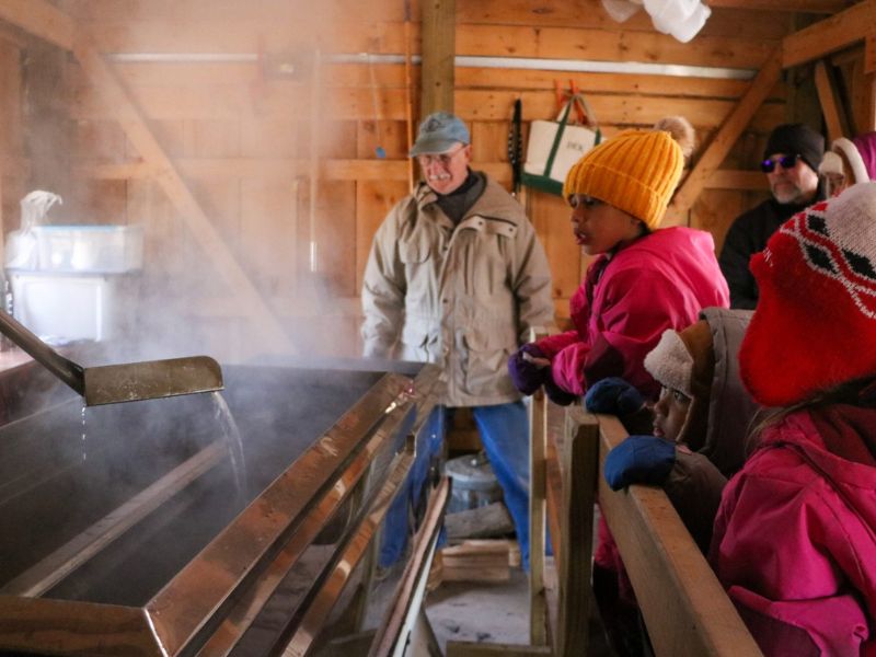 Van Raalte Farm Maple Syrup Time webpage