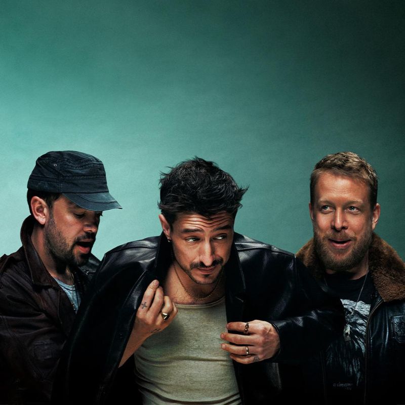 Mumford & Sons - Prizefighter Tour at Acrisure Ampitheatre