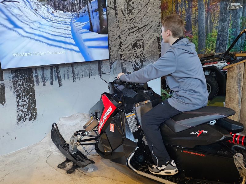 Snowmobile-Simulator-MI-DNR-Outdoor-Adventure-Center-Detroit-Vriezema