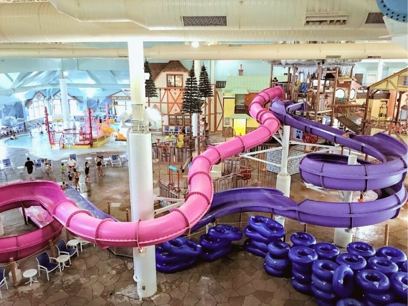 Avalanche-Bay-Indoor-Water-Parks-in-Michigan