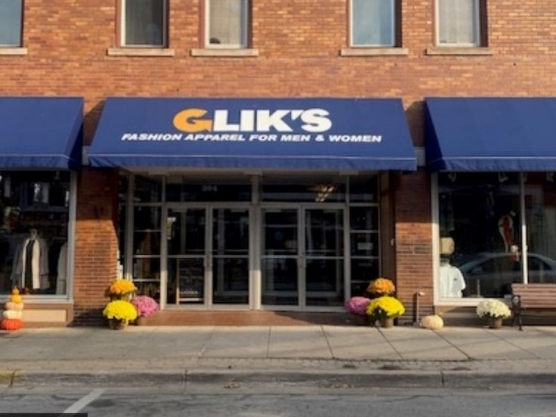Gilk's Manistee, Facebook