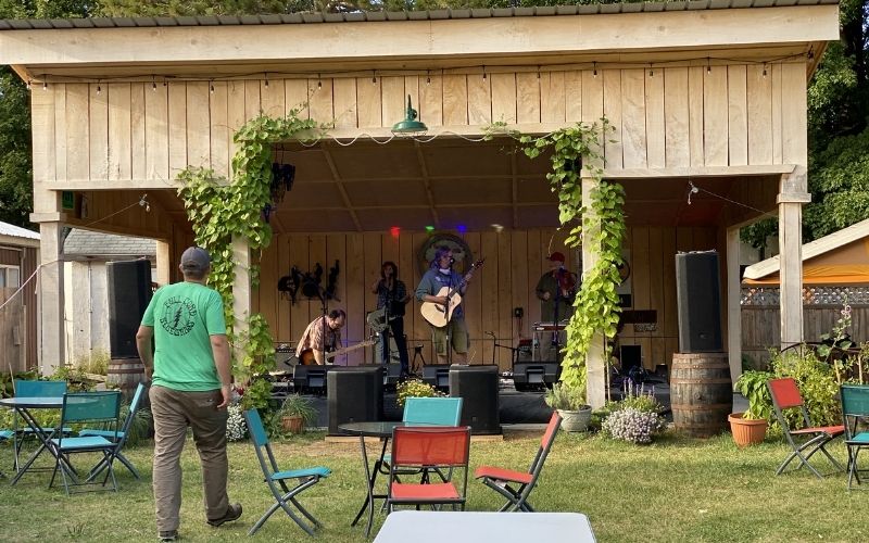 Northern-Natural-Cider-House-Winery-1