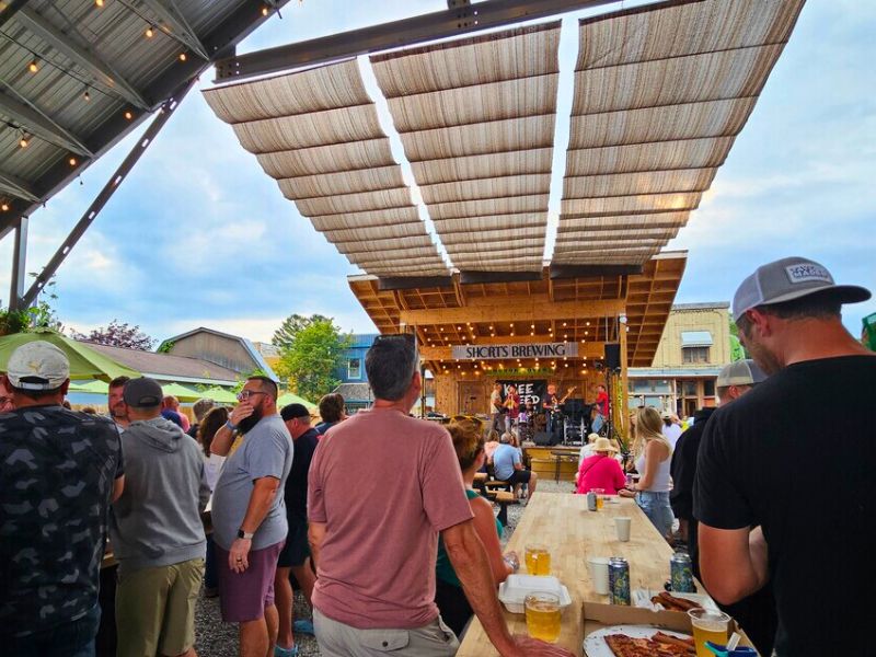 Shorts-Brewing-Bellaire-MI-Outdoor-Patio