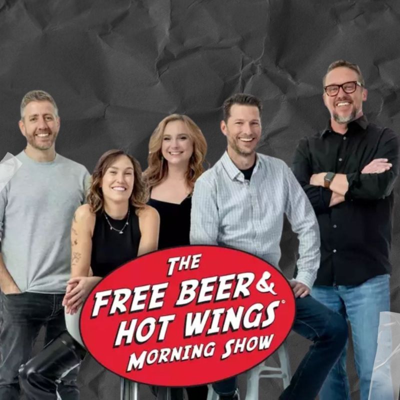 The Free Beer & Hot Wings Live at Night at GLC Live at 20 Monroe