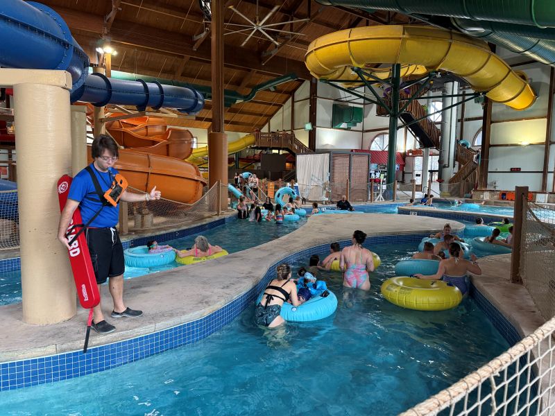 great wolf lodge sandusky lazy river - dentler