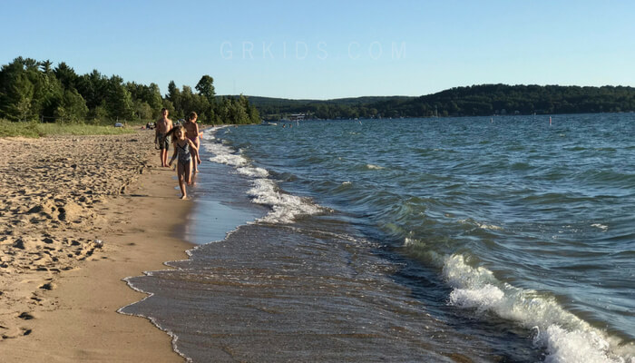 lake-charlevoix-young-state-park-1