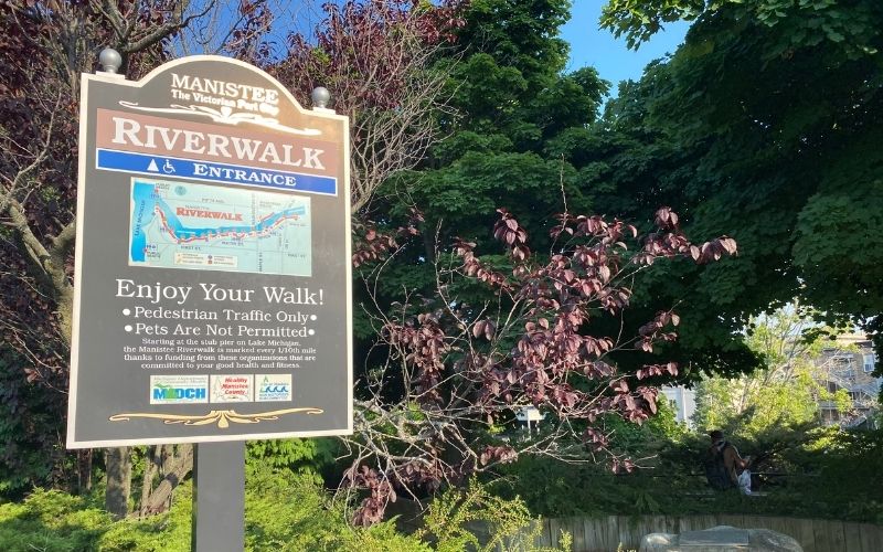manistee-riverwalk