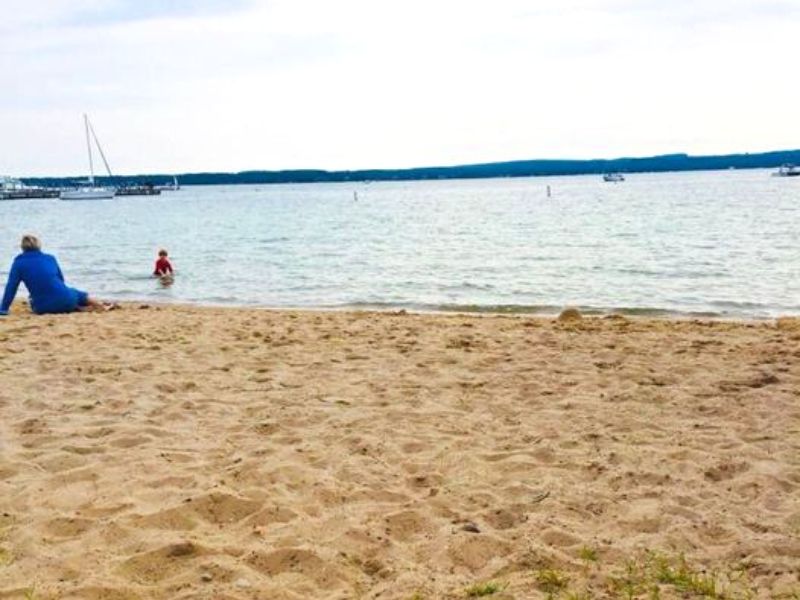 Charlevoix MI Ferry Beach Park