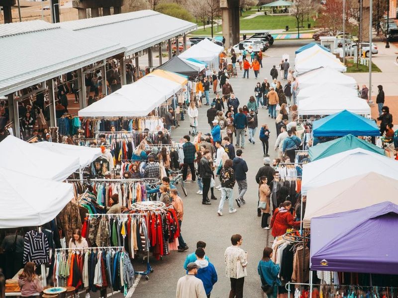 GR Downtown Market Vintage at the Zoo webpage