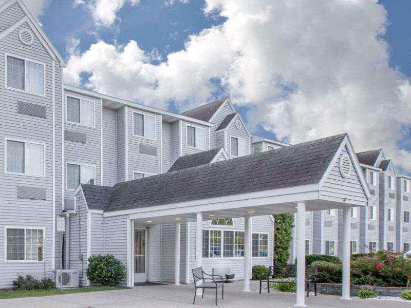 Microtel Inn and Suites Manistee