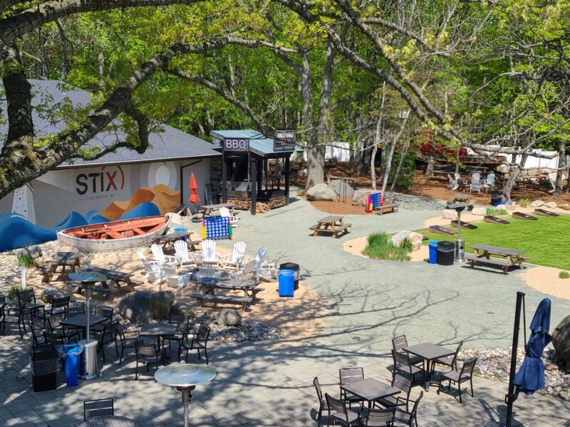 Stix Courtyard Wide View From Balcony Rudd