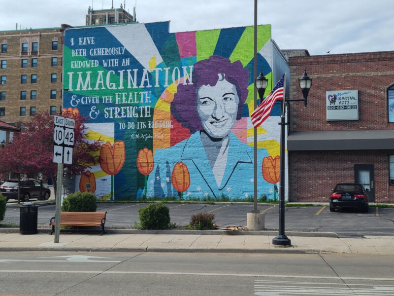 Visit Manitowoc Art Trail A Tribute To Ruth Mural