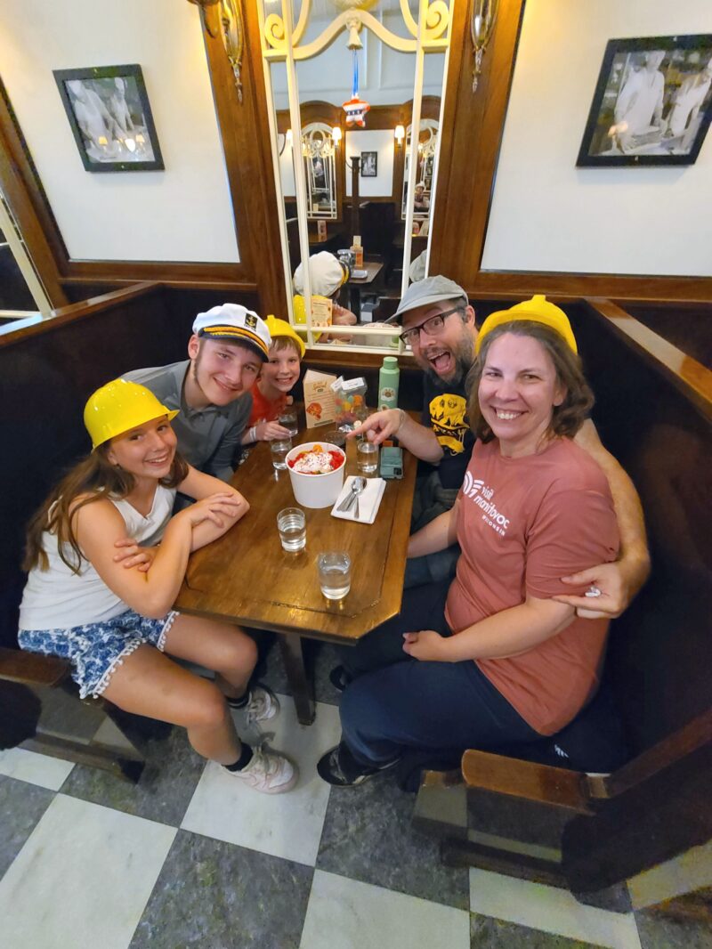 Beerntsens Confectionary Manitowoc Family With Ice Cream Rudd