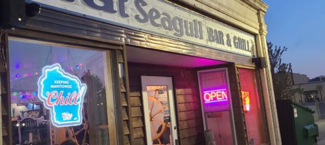 Fat Seagull Manitowoc Exterior Rudd
